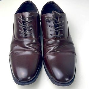 Kenneth Cole - UNLISTED Brown men’s lace up size 9